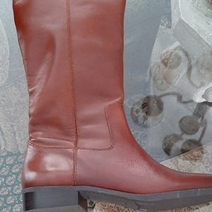 International Concept Boots